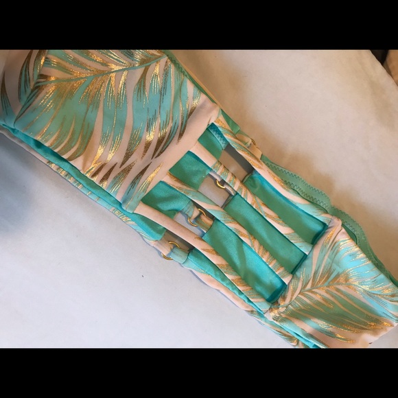NWOT Beach Bunny Aqua Palm bikini top - Picture 4 of 6
